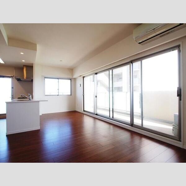 ザ・パークハウス尼崎潮江の室内写真4枚目