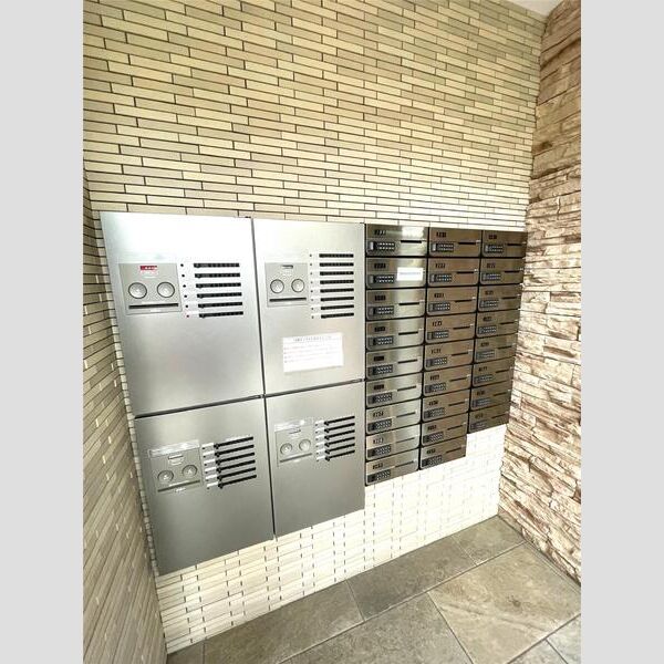 プルメリア江坂の外観2枚目