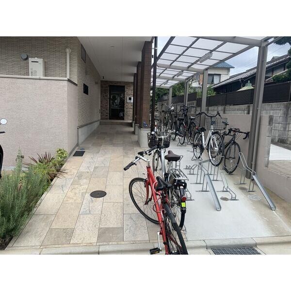 プルメリア江坂の外観6枚目