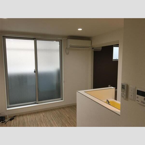 アクシリア尼崎の室内写真1枚目