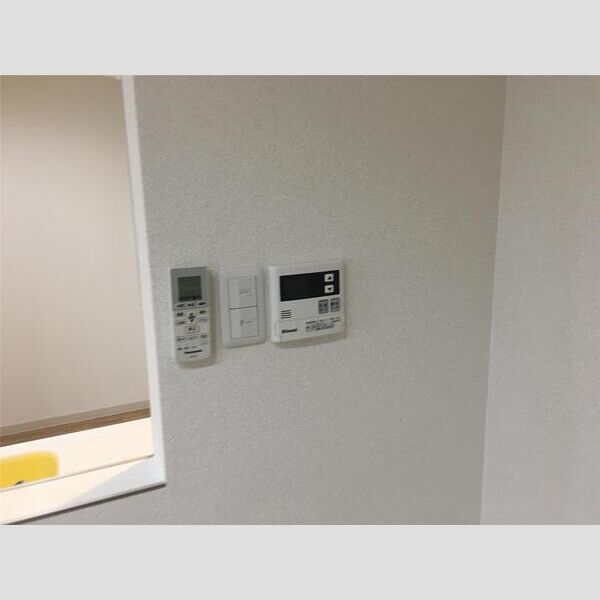 アクシリア尼崎の室内写真8枚目