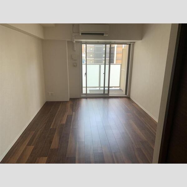 セイル淀屋橋の室内写真1枚目