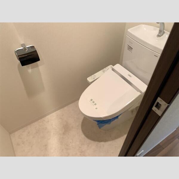 セイル淀屋橋の室内写真6枚目