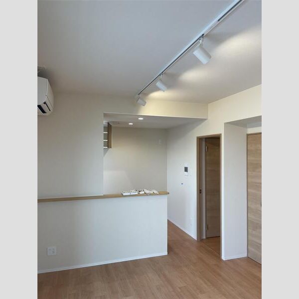 エメルミナ豊中岡町の室内写真3枚目