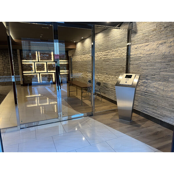 アバンティうめきたの外観3枚目