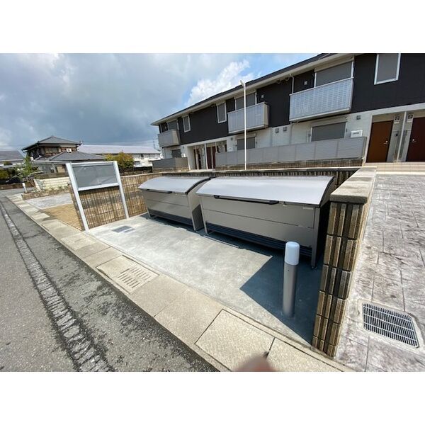 アインスベルグの外観2枚目