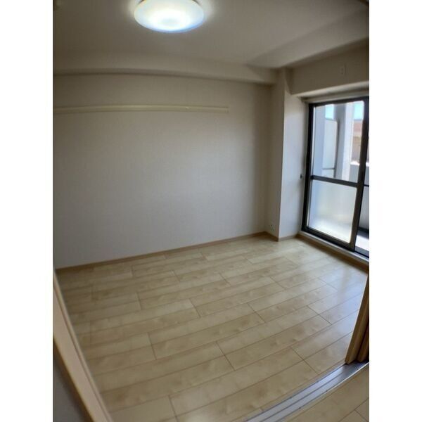 西舞子壱番館の室内写真1枚目