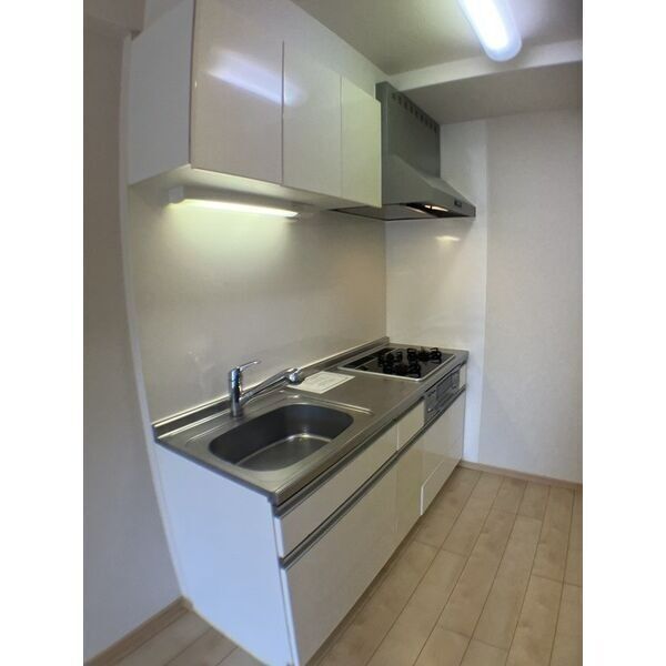 西舞子壱番館の室内写真2枚目