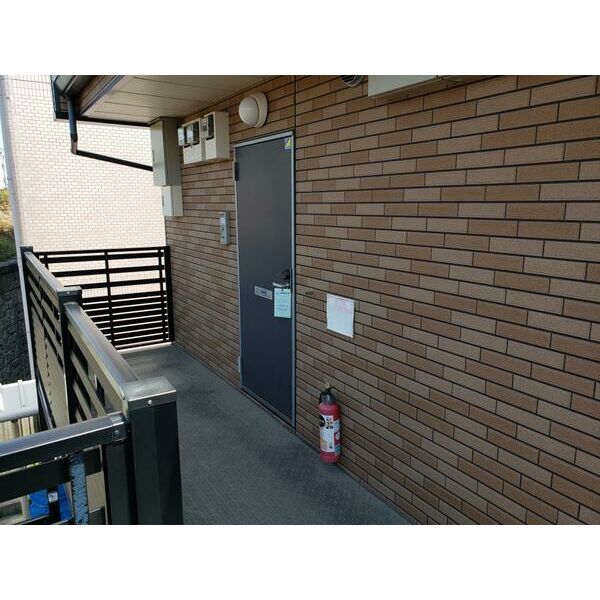 レオネクストエストIIの外観2枚目