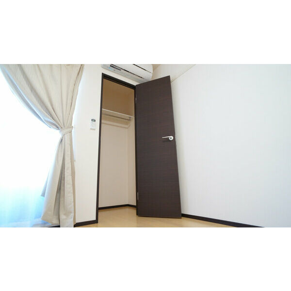 レオネクストエルベ八千代の室内写真6枚目