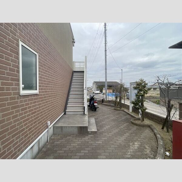 レオネクストソシア野遠の室内写真8枚目