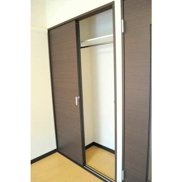 レオネクスト江坂ハイツの室内写真6枚目