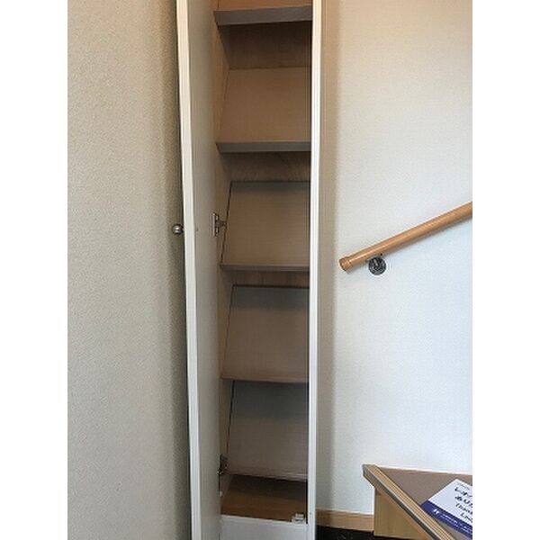 レオネクストベルシオンの室内写真6枚目