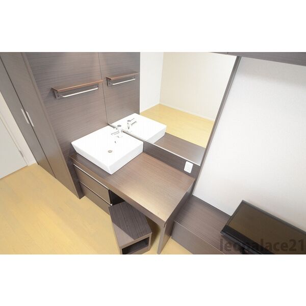 レオネクストメイプルコートの室内写真8枚目