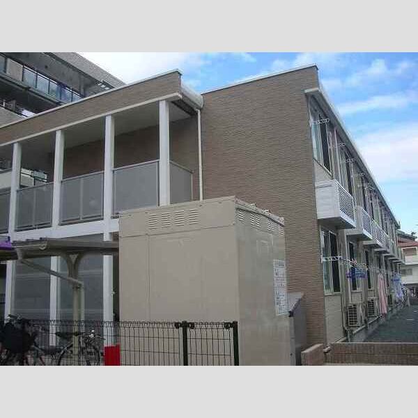 レオパレスイルクオーレの外観2枚目