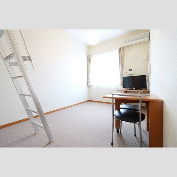 レオパレスアゼリアIIの室内写真3枚目