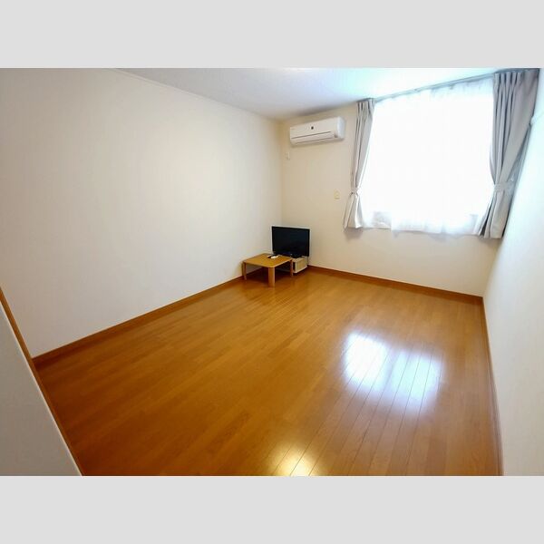 レオパレスイルクオーレの室内写真3枚目