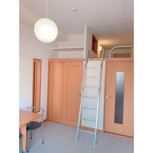 レオパレスCOCOの室内写真6枚目