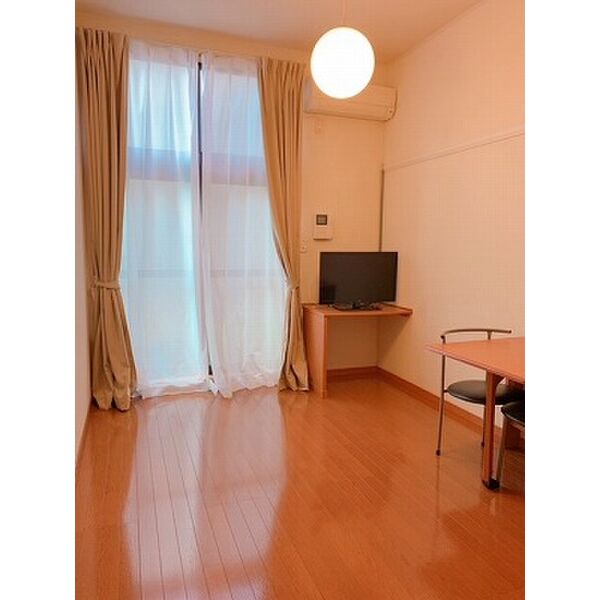 レオパレスシェ モアIIの室内写真3枚目