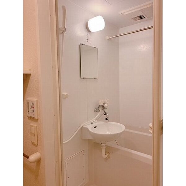 レオパレスシェ モアIIの室内写真5枚目