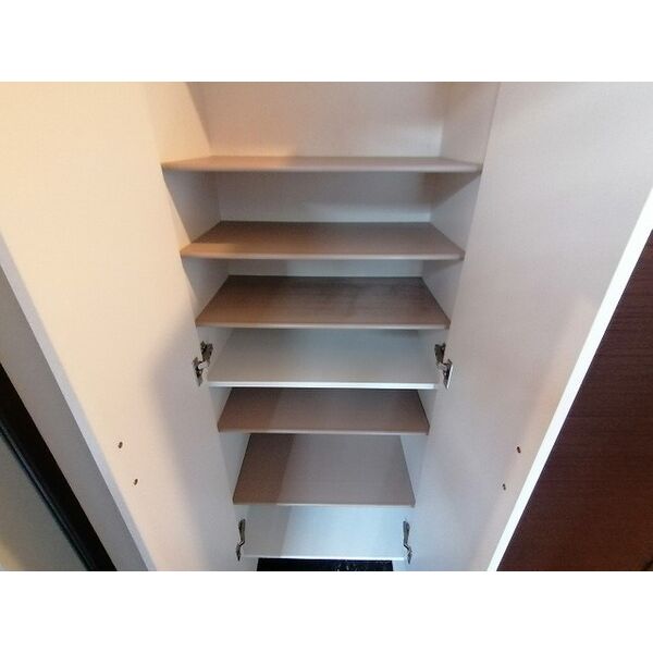 レオネクストルシェリアの室内写真7枚目