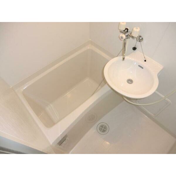 レオパレスNISHIITAMIの室内写真5枚目