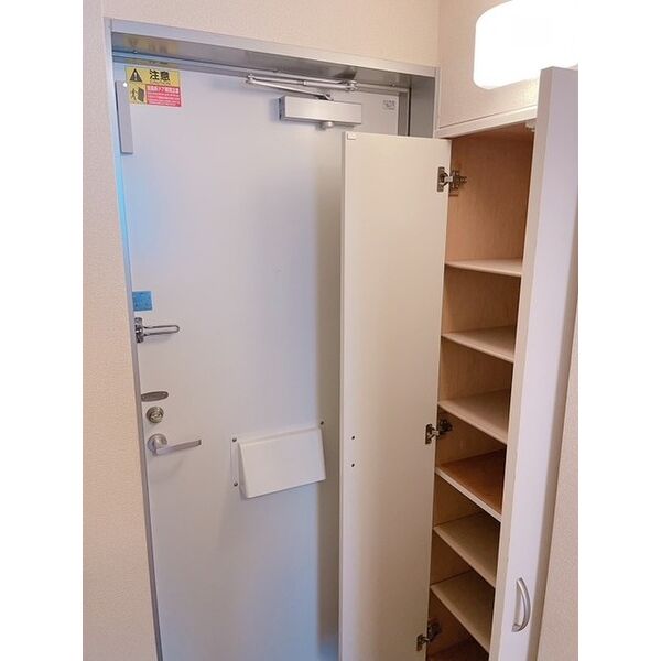 レオパレスメルナカヤの室内写真8枚目