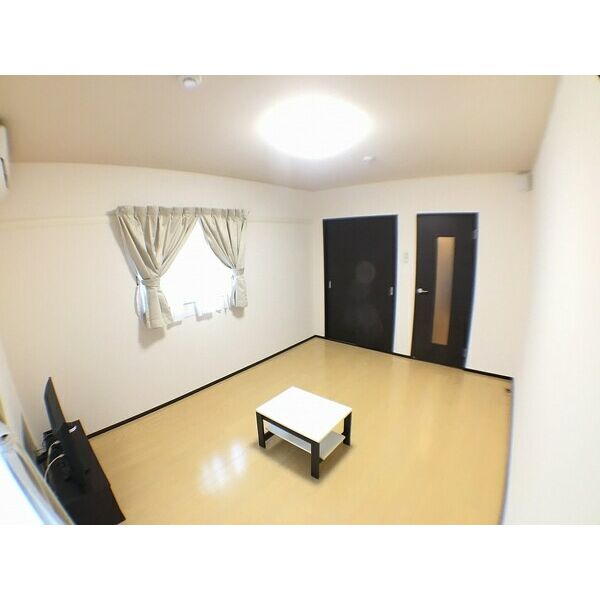 クレイノシンフォニー 野村の室内写真3枚目