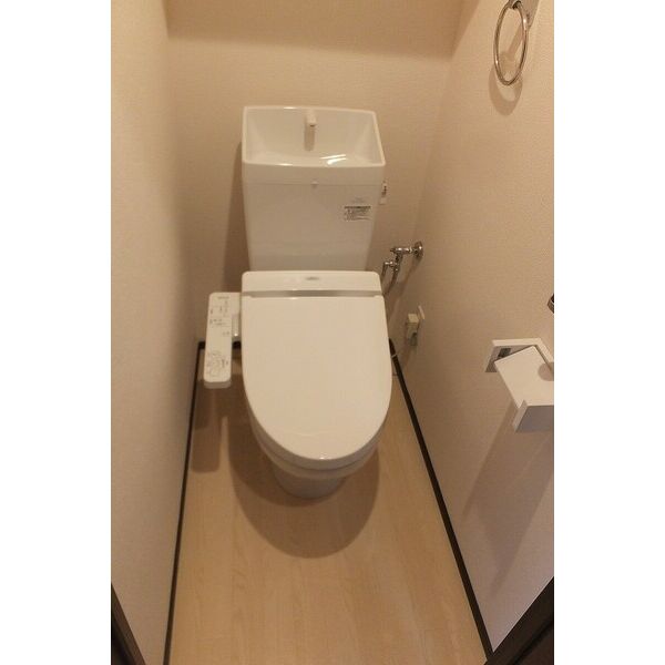 クレイノコンフォール杭瀬北新町の室内写真10枚目