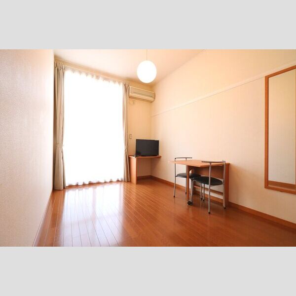 レオパレスEmirates住吉の室内写真3枚目