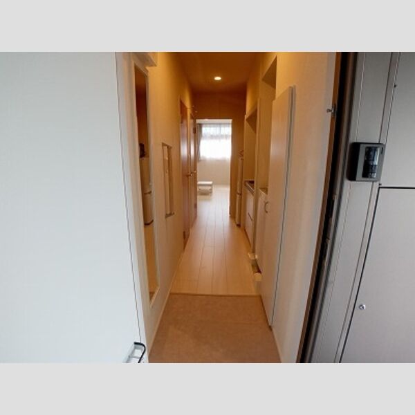 クレイノフローラ西長洲の室内写真8枚目