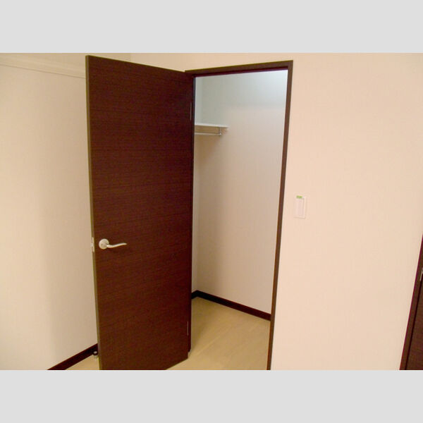 レオネクスト寺本の室内写真4枚目