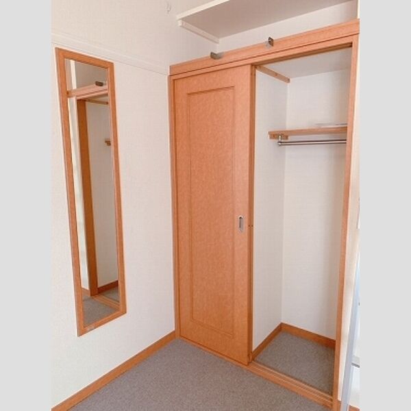 レオパレスブランシュヴァルIIIの室内写真6枚目