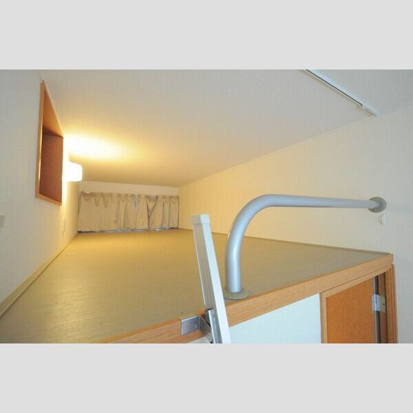 レオパレスエスポア六番町の室内写真7枚目