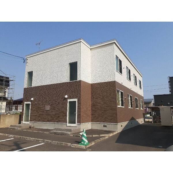 レオパレス岩見沢 画像1