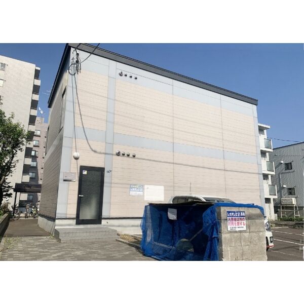 レオパレスフロラシオン 画像1