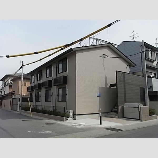 レオパレスクレールアミラ