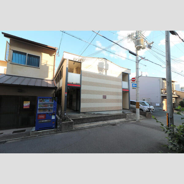 レオパレス二条城北