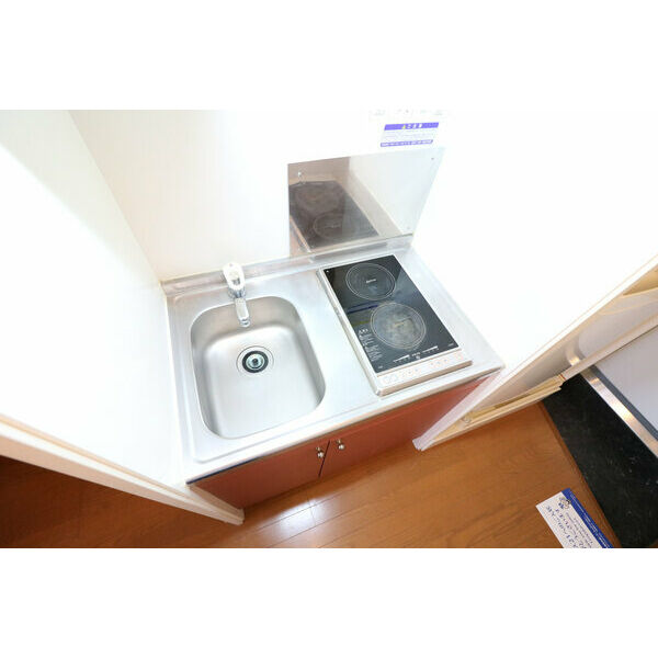 レオパレスウエストIの室内写真5枚目