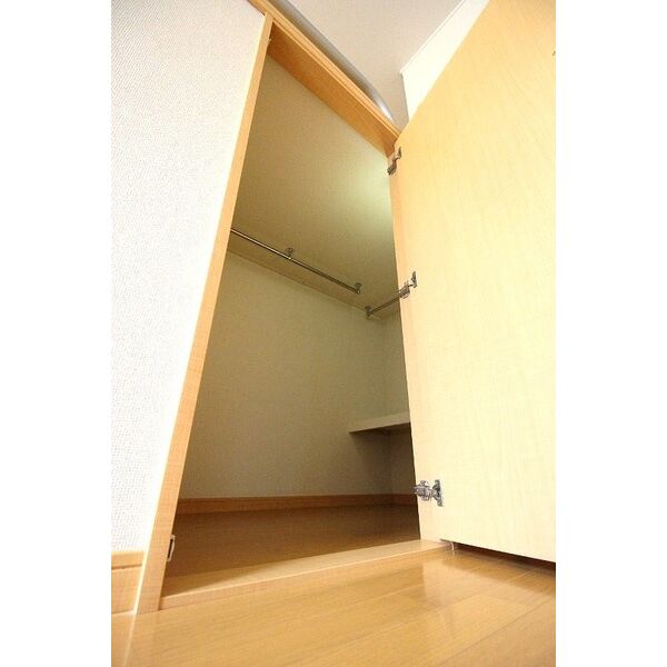 レオパレスALTAVの室内写真9枚目