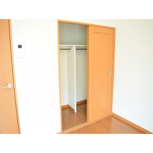 レオパレスKS蔭山の室内写真6枚目