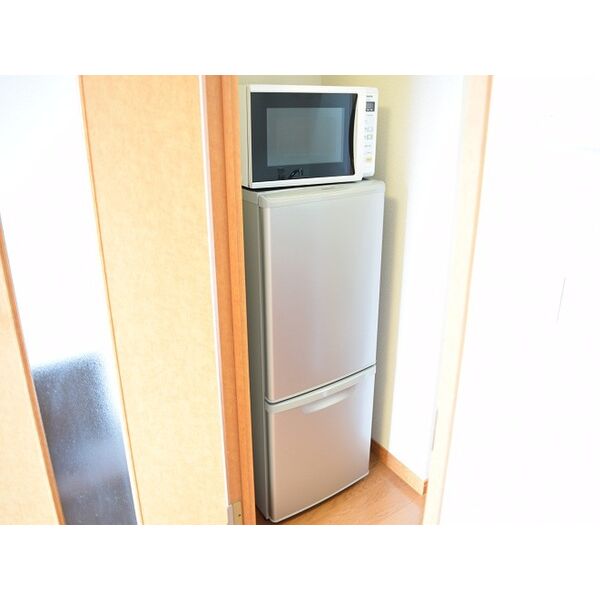 レオパレスKS蔭山の室内写真8枚目