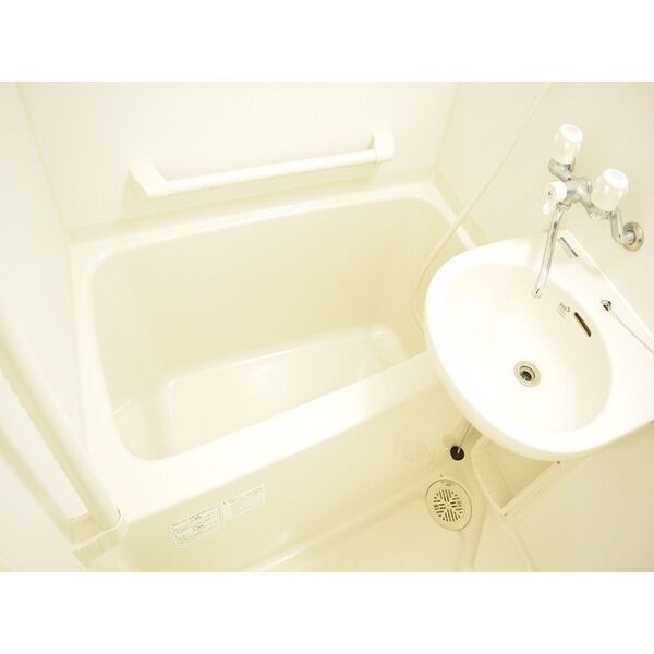 レオパレスKS蔭山の室内写真9枚目