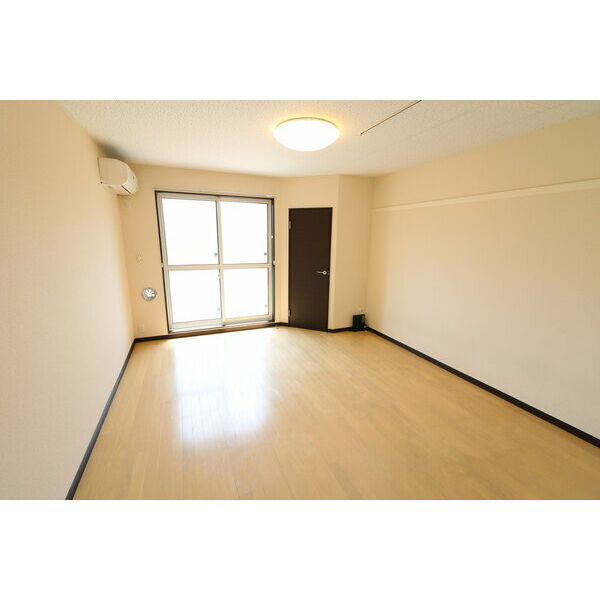 レオネクストイン園部の室内写真7枚目