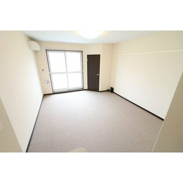 レオネクストイン園部の室内写真8枚目