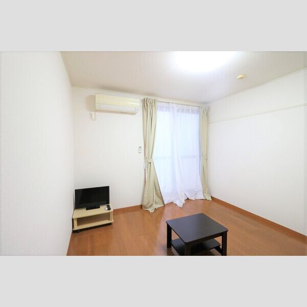 レオパレス鳴滝の室内写真10枚目