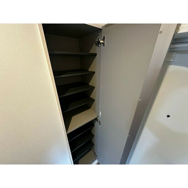 クレセント江坂の外観10枚目