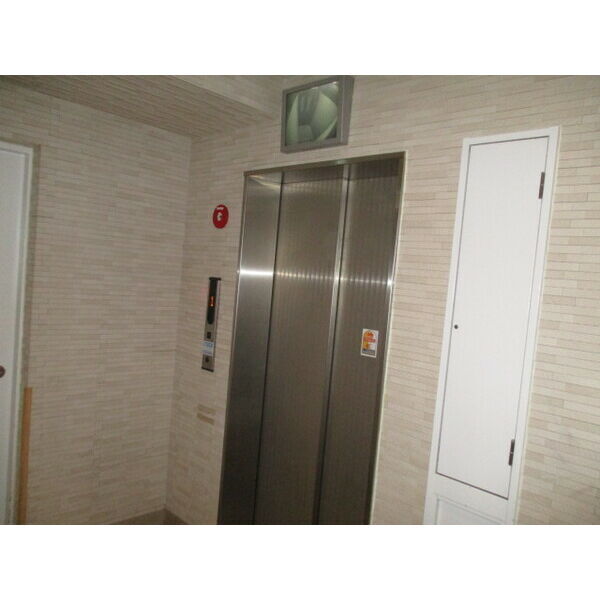 ジョイパーク鶴見の室内写真1枚目