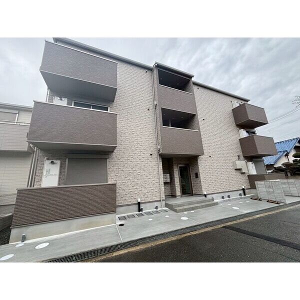 エテルナコート総持寺