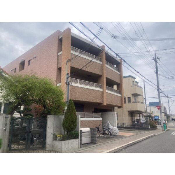 エスペランスの外観2枚目